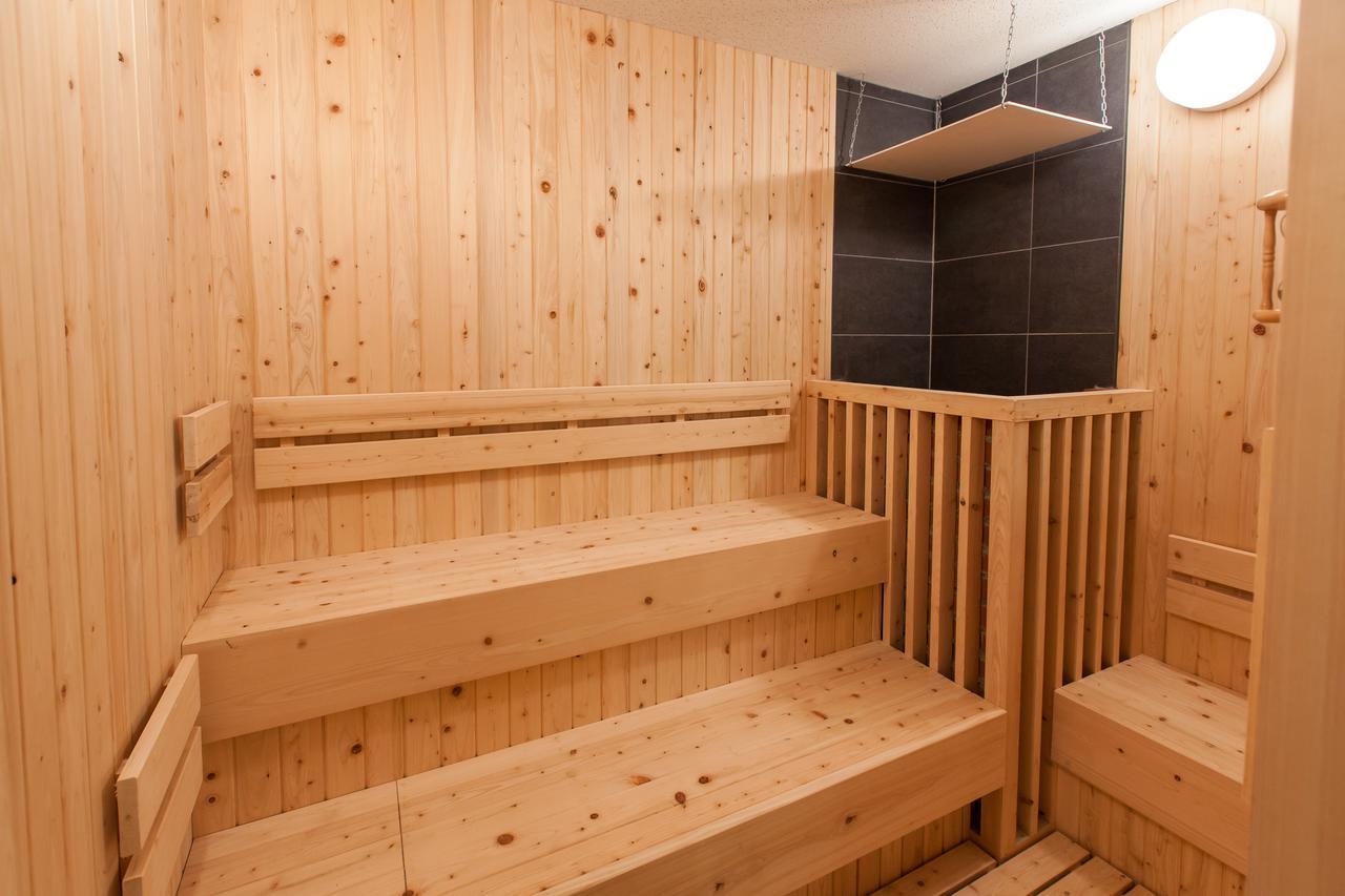Y's Cabin Yokohama Kannai Bagian luar foto