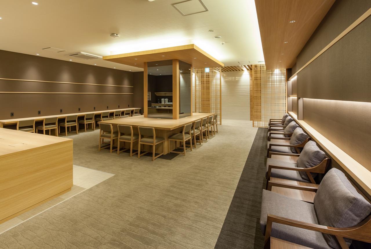 Y's Cabin Yokohama Kannai Bagian luar foto